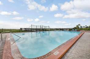 Amelia South H6 by RedAwning