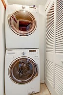 Amelia South H6 by RedAwning