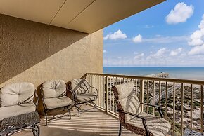 Comfortable Condo With Beautiful Ocean view by RedAwning