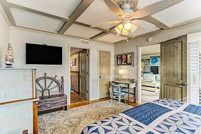 Comfortable Condo With Beautiful Ocean view by RedAwning