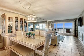 Comfortable Condo With Beautiful Ocean view by RedAwning