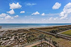 Comfortable Condo With Beautiful Ocean view by RedAwning