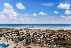 Comfortable Condo With Beautiful Ocean view by RedAwning