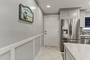 Corner Unit Condo with unobstructed views of the Atlantic by RedAwning