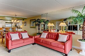 Tastefully Decorated Condo with Scenic Beach Views by RedAwning