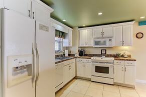 Tastefully Decorated Condo with Scenic Beach Views by RedAwning