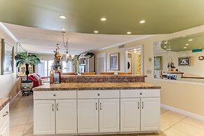 Tastefully Decorated Condo with Scenic Beach Views by RedAwning