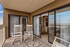 Tastefully Decorated Condo with Scenic Beach Views by RedAwning