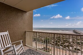 Tastefully Decorated Condo with Scenic Beach Views by RedAwning