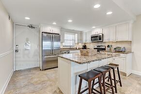 Upper unit Overlooking the Beautiful Outdoor Space and Pier by RedAwni