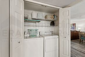 Upper Unit Condo Overlooking Both the Ocean Pier and Swimming Pool by 