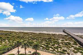 Comfy Upper Unit Condo to Enjoy the Beach or the Fishing by RedAwning