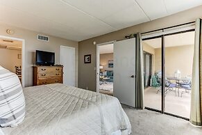 Comfy Upper Unit Condo to Enjoy the Beach or the Fishing by RedAwning