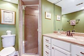 Coastline Condo with private Balcony to Enjoy Views of the Atlantic Oc