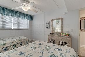 Oceanfront Condo with Beach Access, Pool, and Tennis Court by RedAwnin