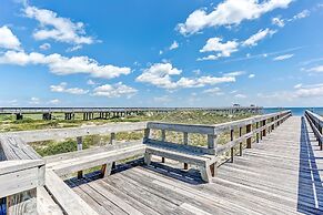 Oceanfront Condo with Beach Access, Pool, and Tennis Court by RedAwnin