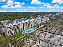 Oceanfront Condo with Beach Access, Pool, and Tennis Court by RedAwnin