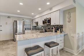 Oceanfront Condo with Beach Access, Pool, and Tennis Court by RedAwnin