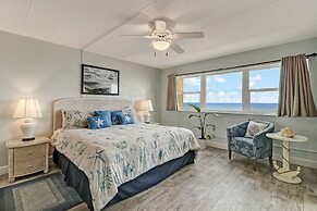 Oceanfront Condo with Beach Access, Pool, and Tennis Court by RedAwnin