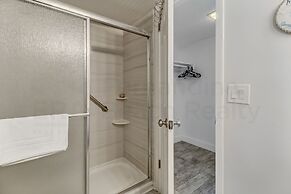 Oceanfront Condo with Beach Access, Pool, and Tennis Court by RedAwnin