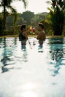 Puri KIIC Golf View Hotel