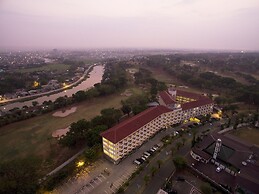 Puri KIIC Golf View Hotel