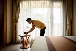 Puri KIIC Golf View Hotel