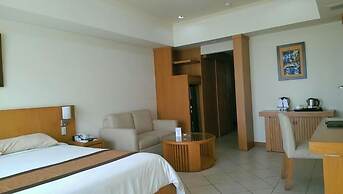 Puri KIIC Golf View Hotel