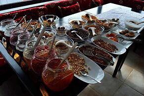 Hotel Alp Guesthouse