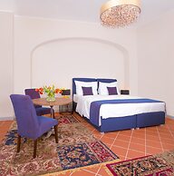 Old Royal Post Boutique Hotel & Premium Suites