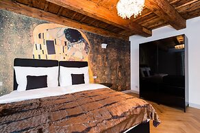 Old Royal Post Boutique Hotel & Premium Suites