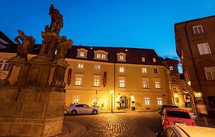 Old Royal Post Boutique Hotel & Premium Suites