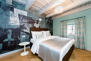 Old Royal Post Boutique Hotel & Premium Suites