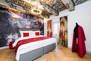 Old Royal Post Boutique Hotel & Premium Suites