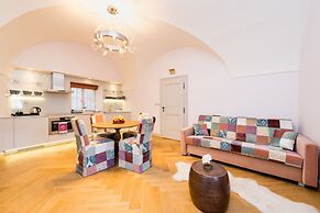 Old Royal Post Boutique Hotel & Premium Suites