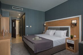 TM Deluxe Hotel
