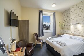 The Marlborough Hotel