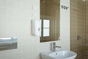 Sant Jordi Hostels Lisbon