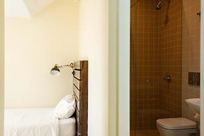 Sant Jordi Hostels Lisbon