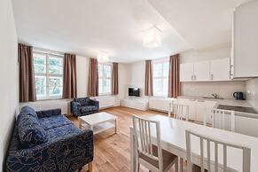 Theresian Apartment