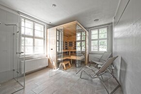 Theresian Apartment
