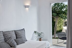 Naxian Utopia Luxury Villas & Suites