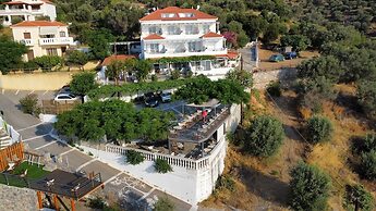 Nafsika Sea View Apartments