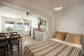 Nafsika Apartments