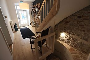 Old Kings Design Hostel