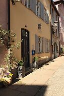 Old Kings Design Hostel