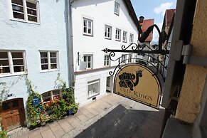 Old Kings Design Hostel