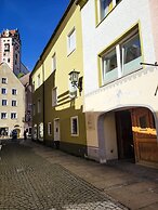 Old Kings Design Hostel