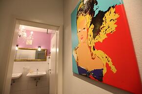 Old Kings Design Hostel