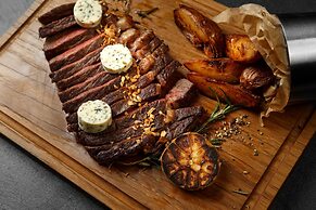 DoubleTree by Hilton Hotel Minsk